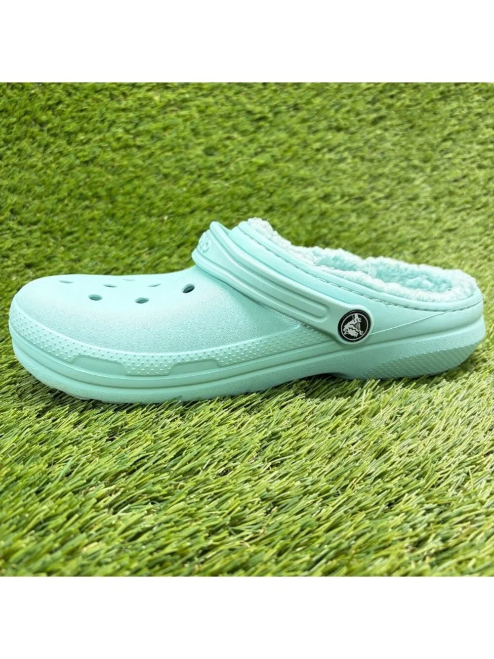 Crocs Classic Lined Clogs Boys Size 5Y Pistachio Blue Casual Walking Sandals